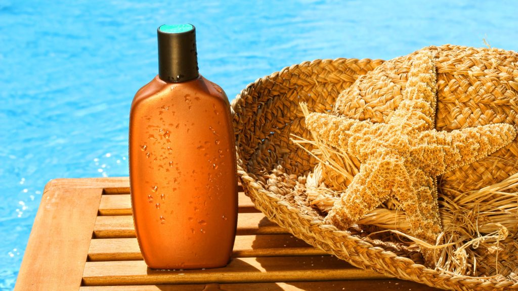 does self tanner expire